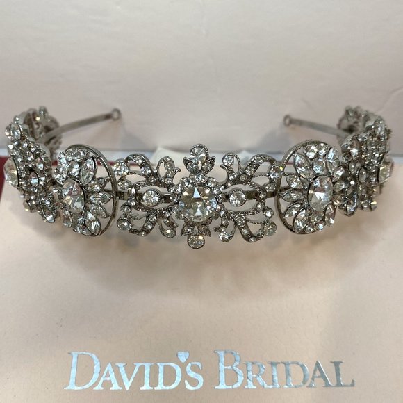 NWT Stunning Opulent Crystal Silver Headband Bride Formal Quinceanera Party Prom - Picture 1 of 6